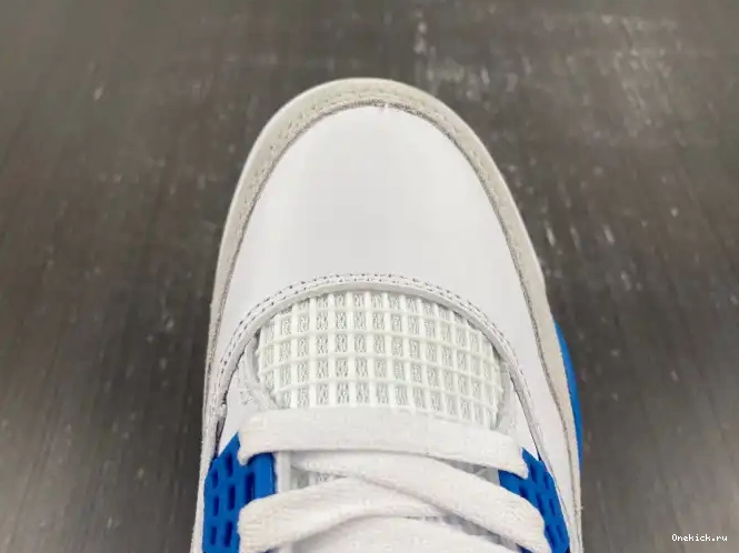 One Kick Jordan 4 DR5415-104 SB Retro 0603